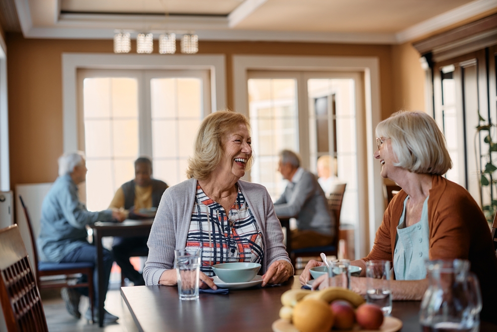 Dining in senior living in Carlsbad, CA.