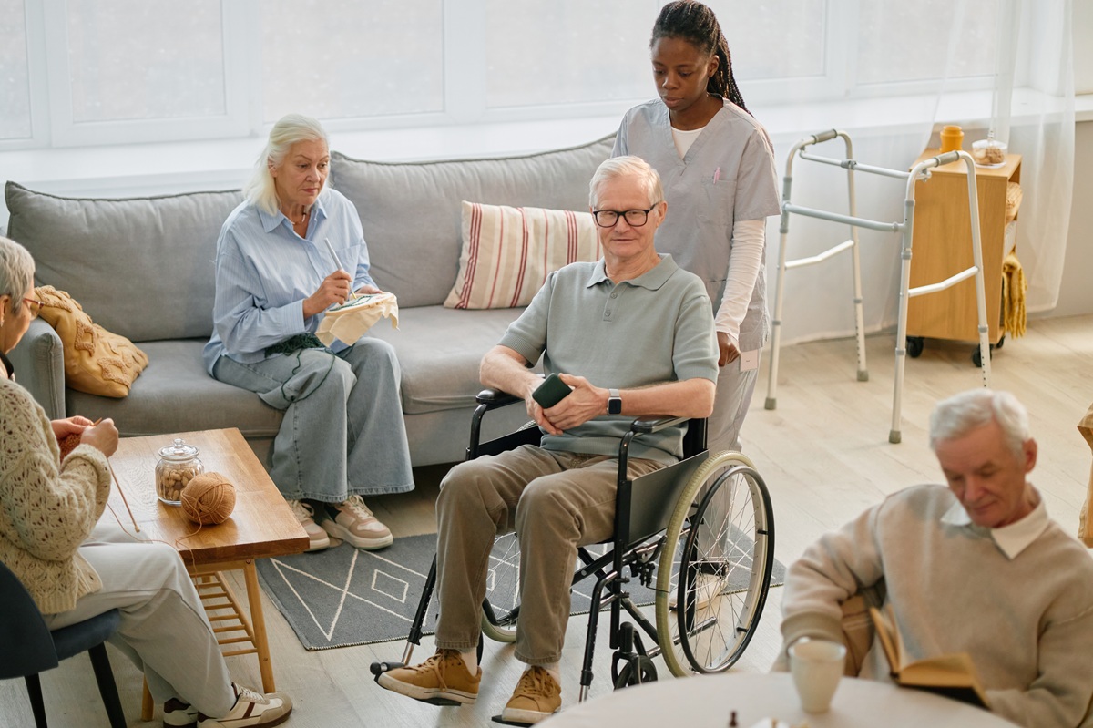 how to transition a loved one into assisted living