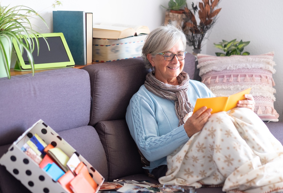 personalizing-senior-living-apartment-feel-like-home